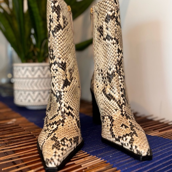 Shutz RAFFAELA BOOTI Size 6.5 - Picture 4 of 8